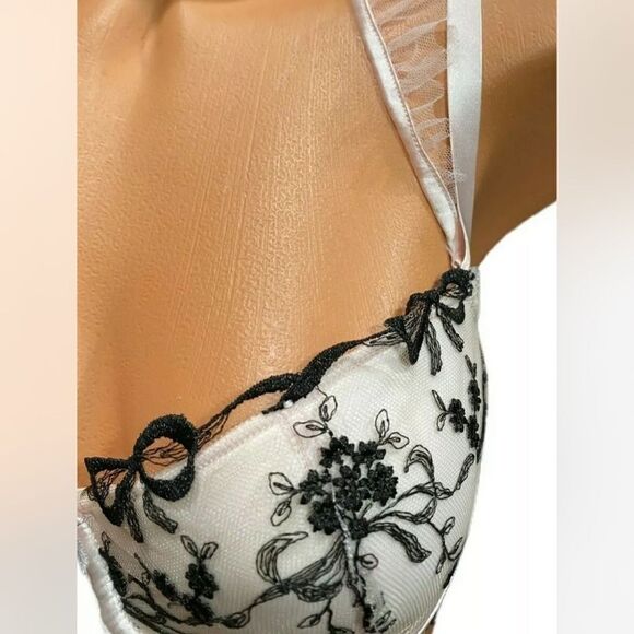 Victoria’s Secret Designer Collection Set Dream Angels Balconet  bra thong 36D M - Picture 4 of 6